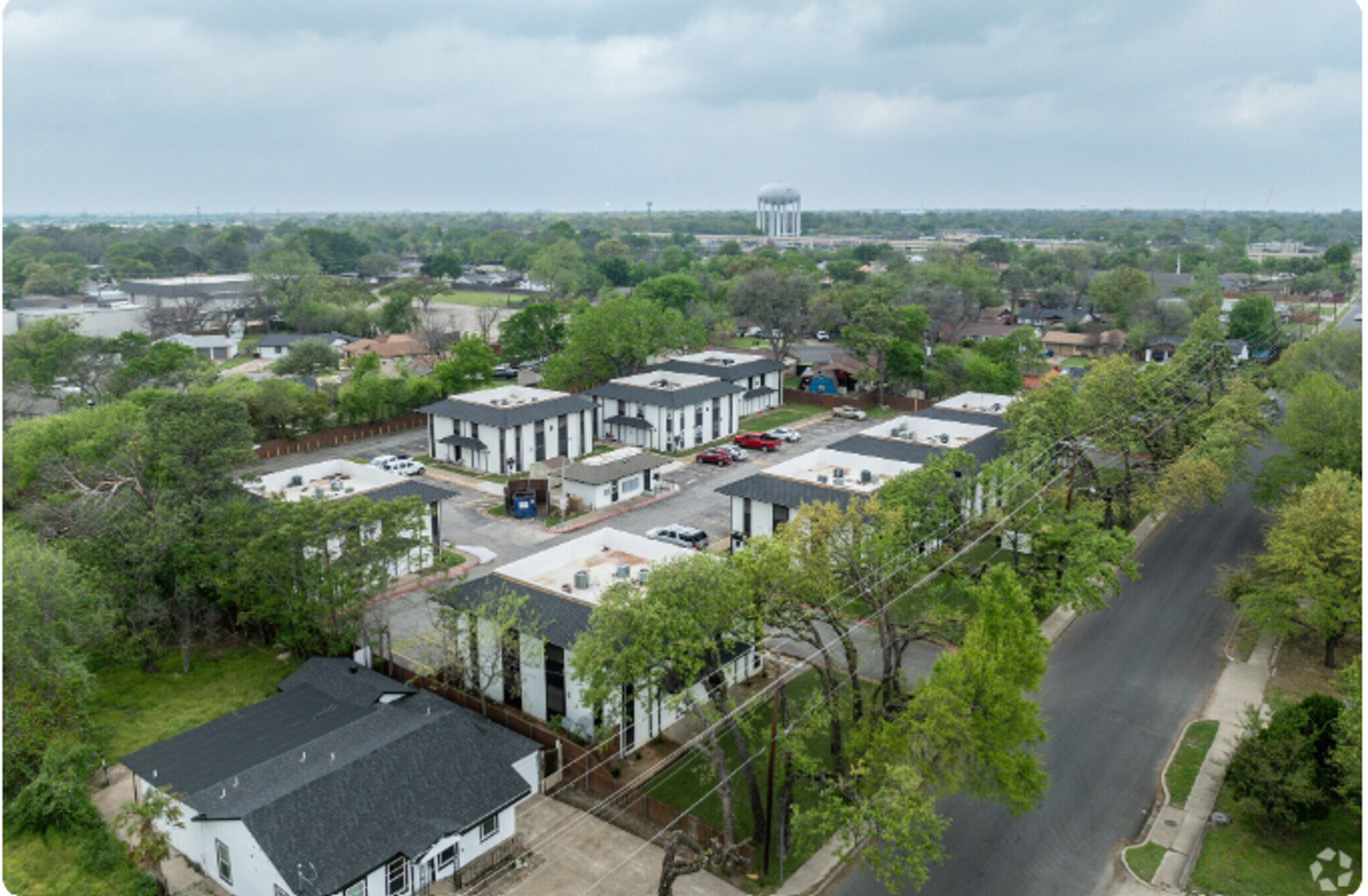 Irving Apartment: 301-319 Rolston Road