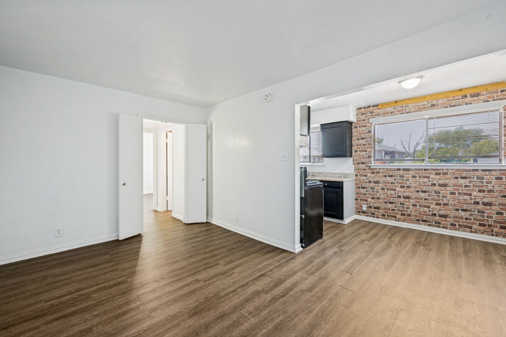 Fort Worth Apartment: 2701 Hemphill St