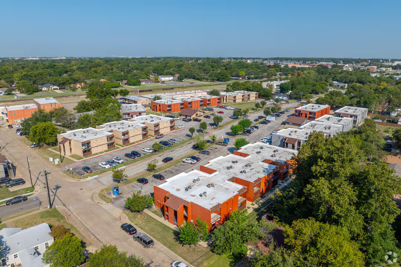 Duncanville Apartment: 400 N Merrill Ave