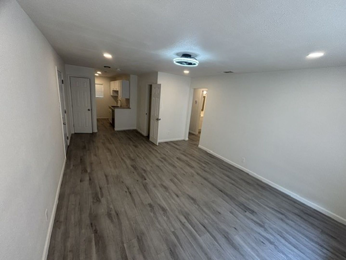Arlington Apartment: 2637 W Randol Mill Road