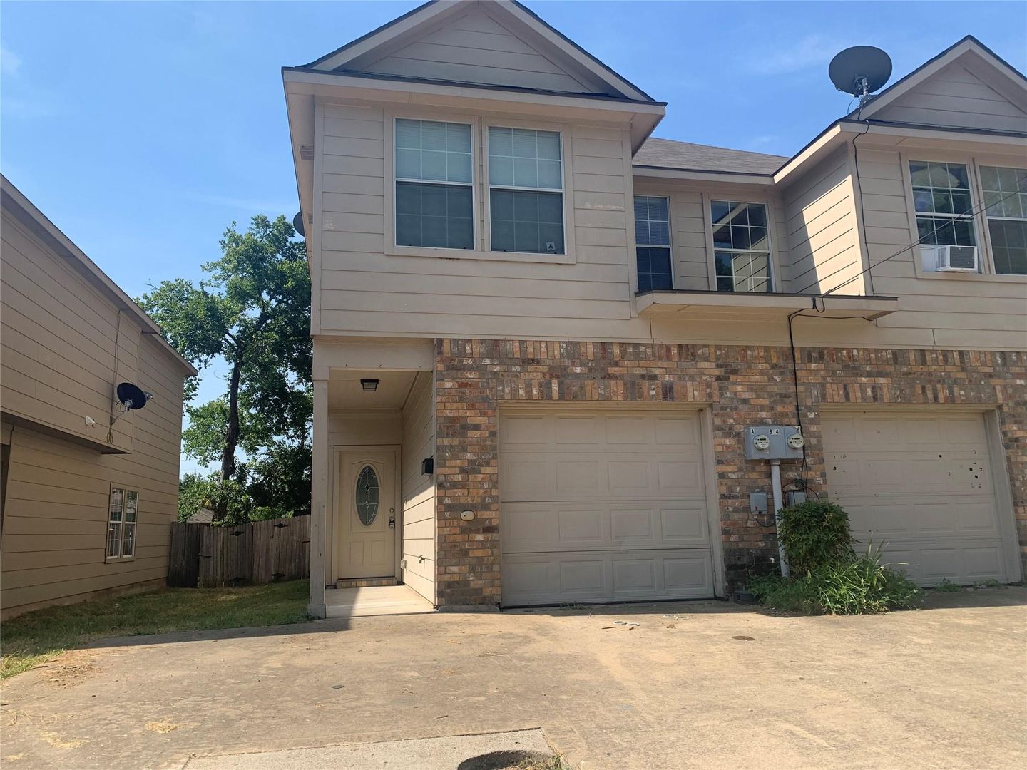 McKinney Apartment: 904 Drexel Street