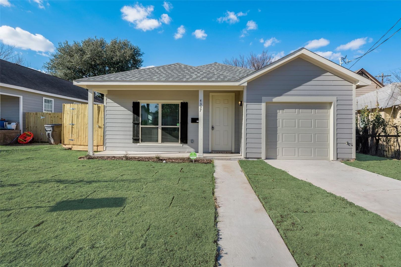 Dallas House: 4337 Canal Street