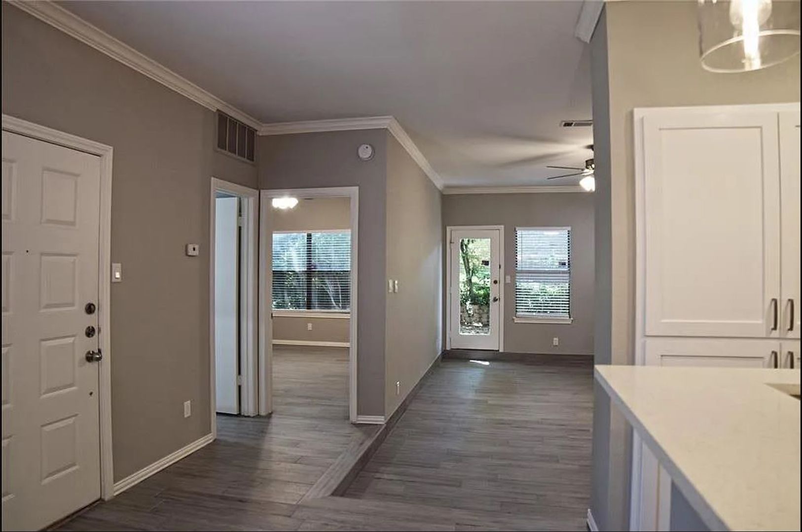 Dallas Apartment: 7340 Skillman Street