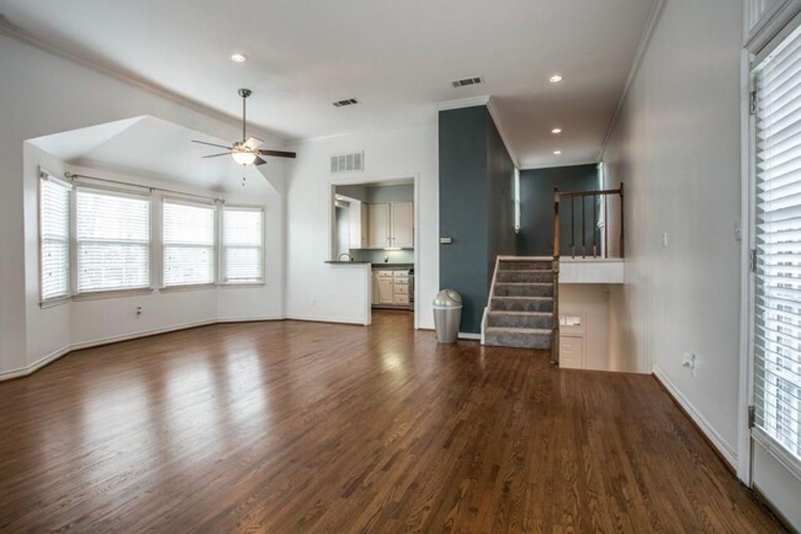 Dallas House: 4419 Holland Avenue