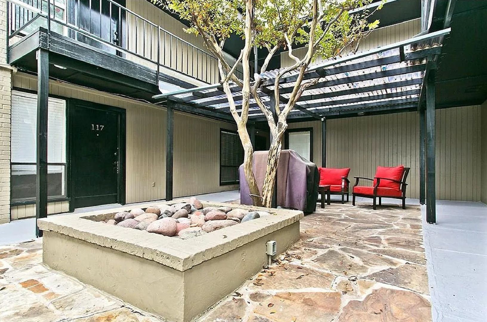 Dallas Apartment: 4301 Hartford Street