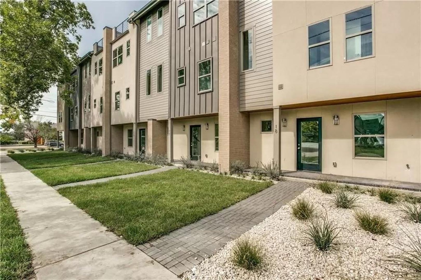 Dallas Townhome: 4303 Cole Avenue