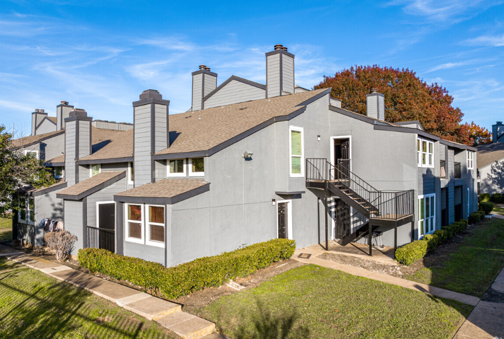 Dallas Condo: 9696 Walnut ST