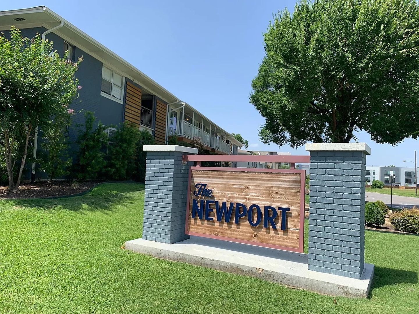 Dallas Apartment: 4950 Live Oak St