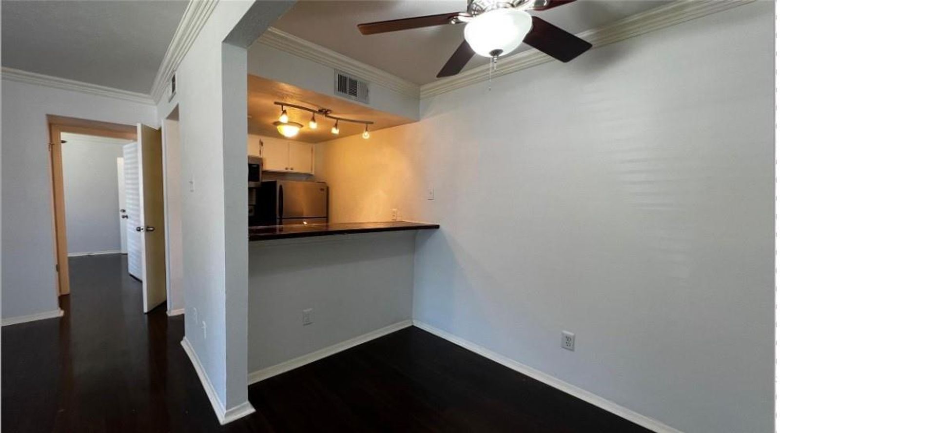 Dallas Apartment: 2805 Reagan Street