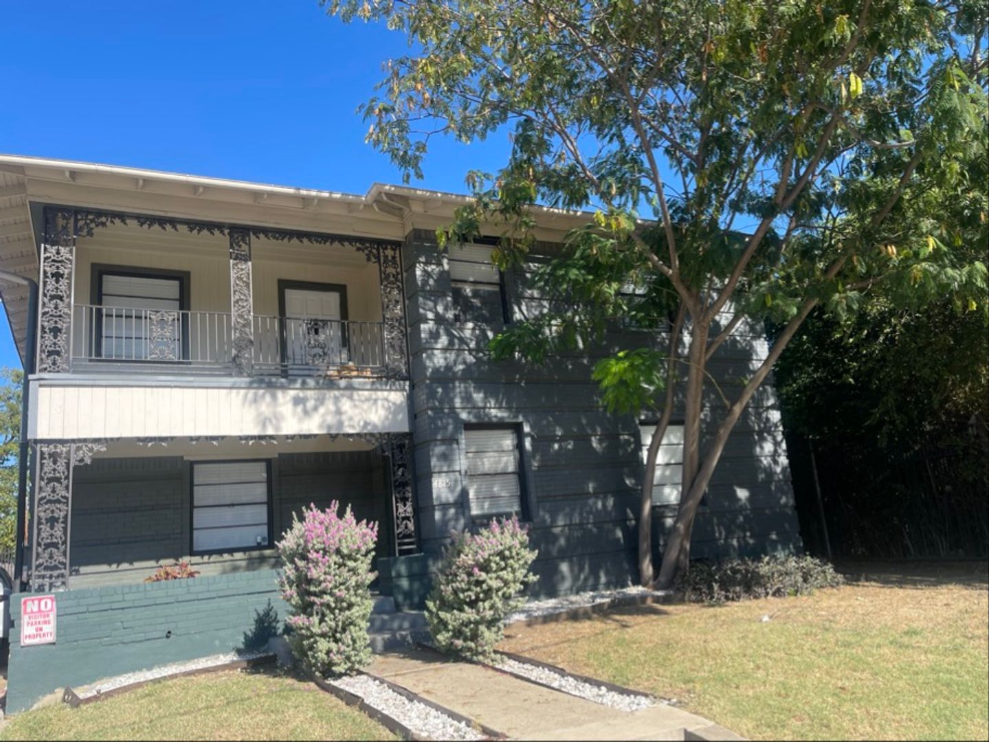 Dallas Apartment: 4815 Live Oak Street