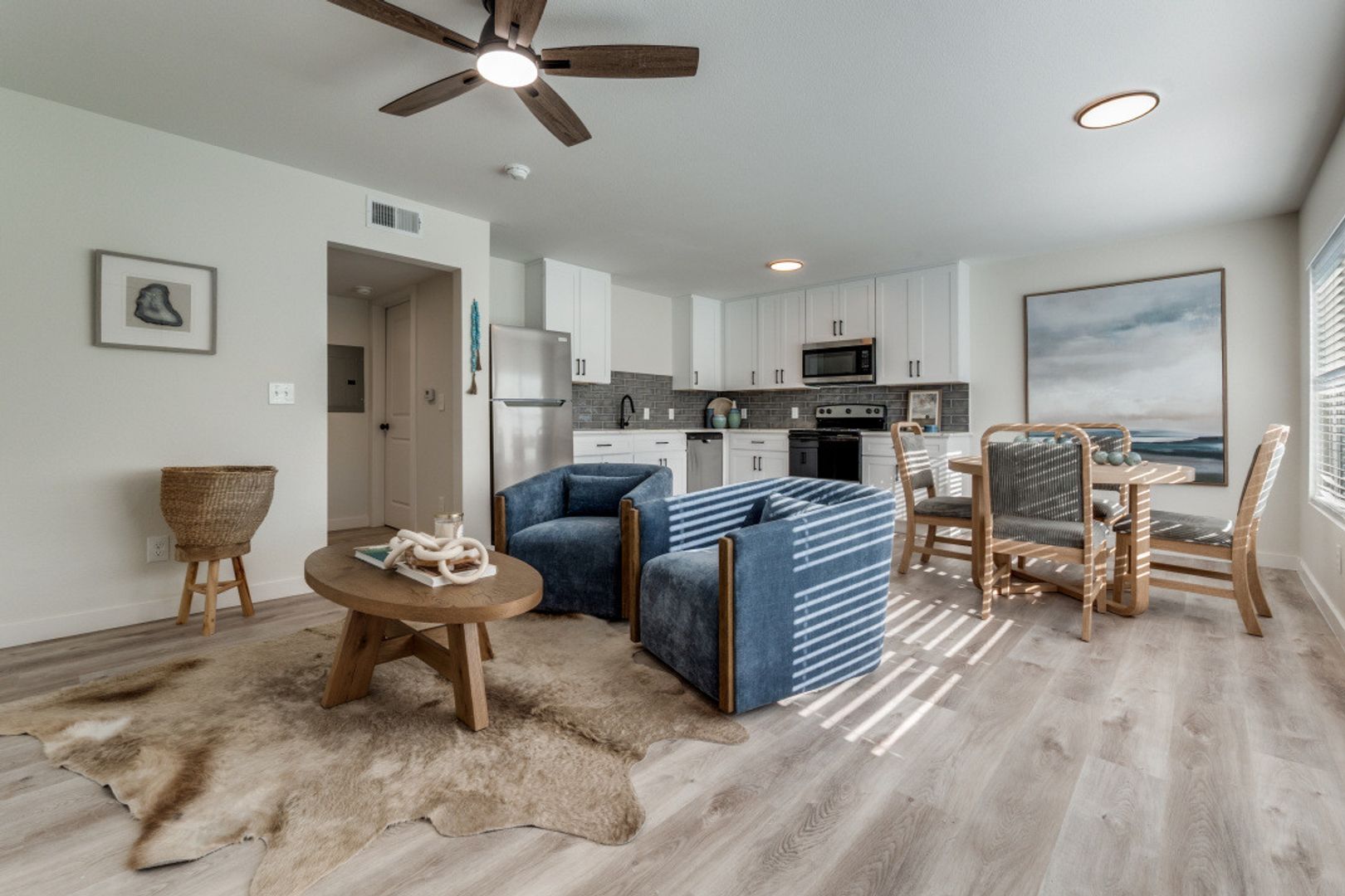 Dallas Apartment: 5917 Gaston Ave