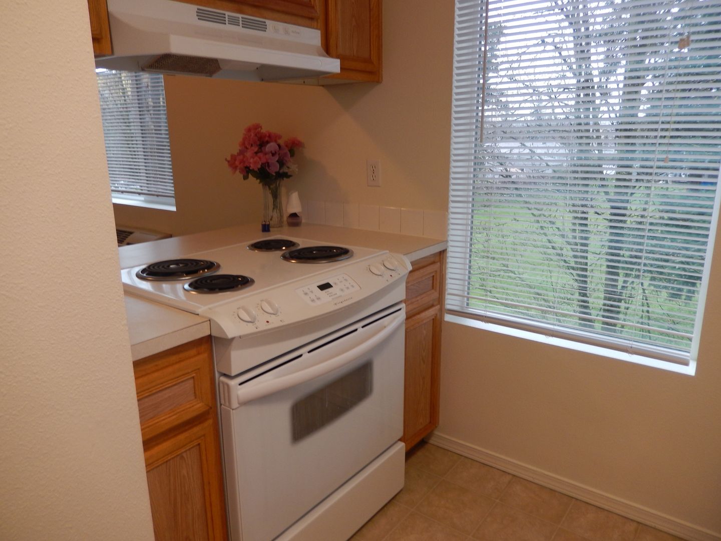 1377-01PP Stacey Lee Apartments