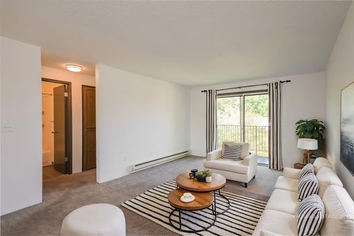 Charming 1 Bed/1 Bath Apartment! – photo 1