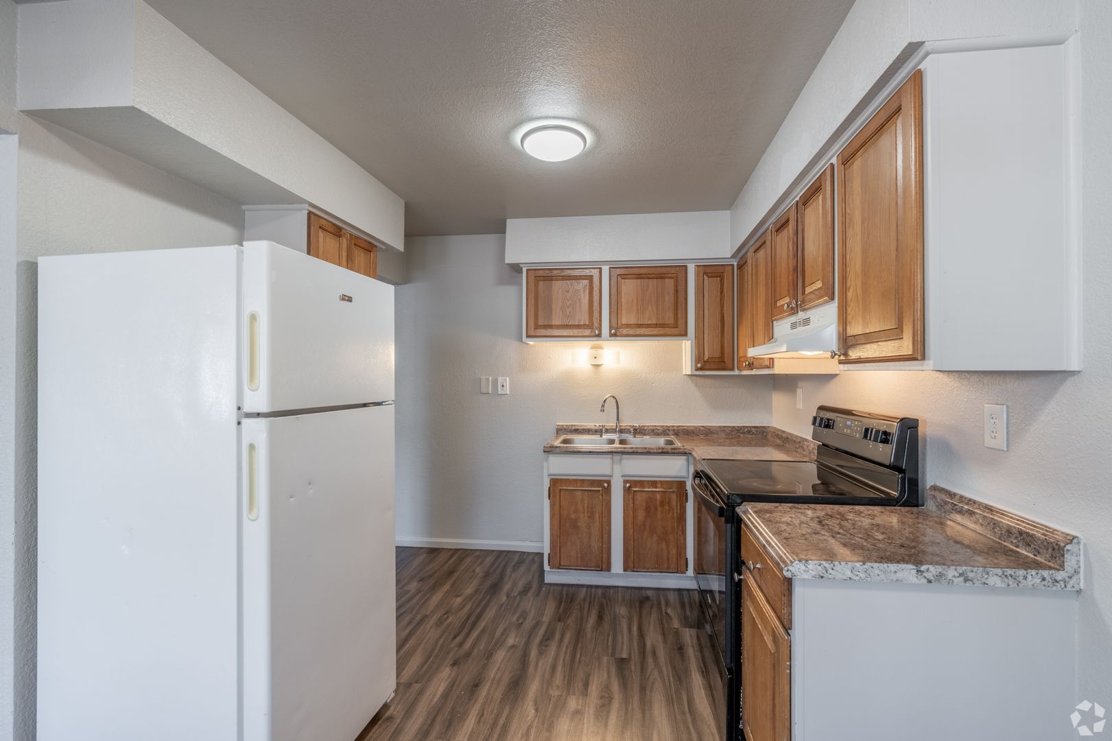 Keizer Apartment: 760 Plymouth Drive NE