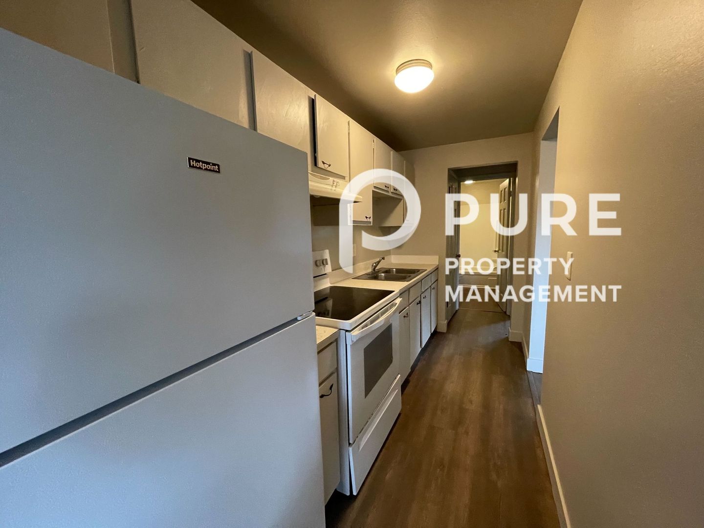 Portland Apartment: 18411 E Burnside St