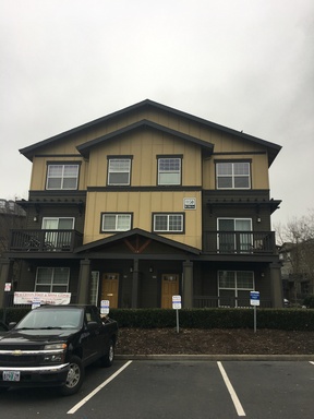Prime COMMERCIAL SPACE at Elmonica Station – Ideal for Studio or Office! – photo 1