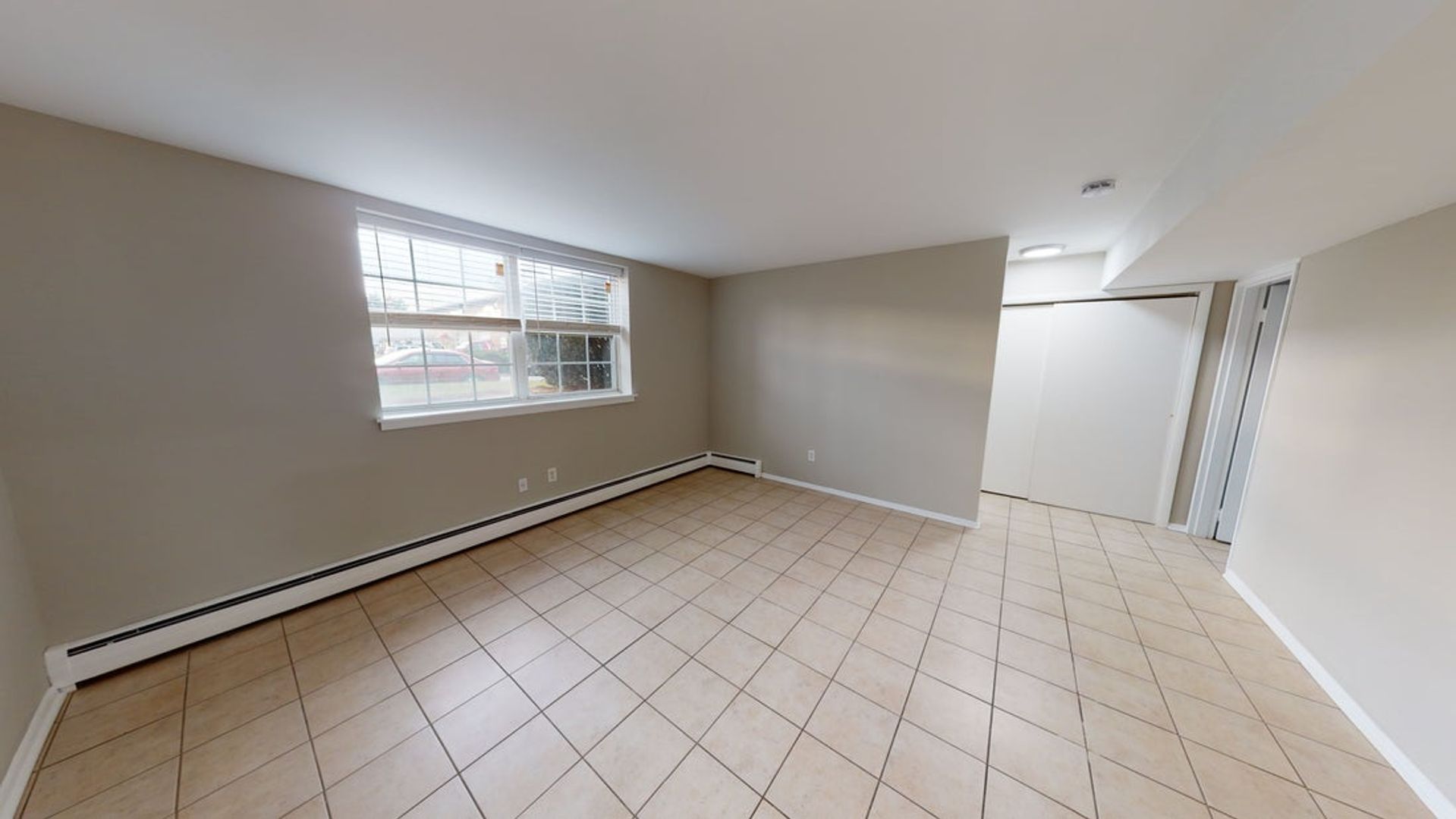 Edison Apartment: 7  Casey Ave