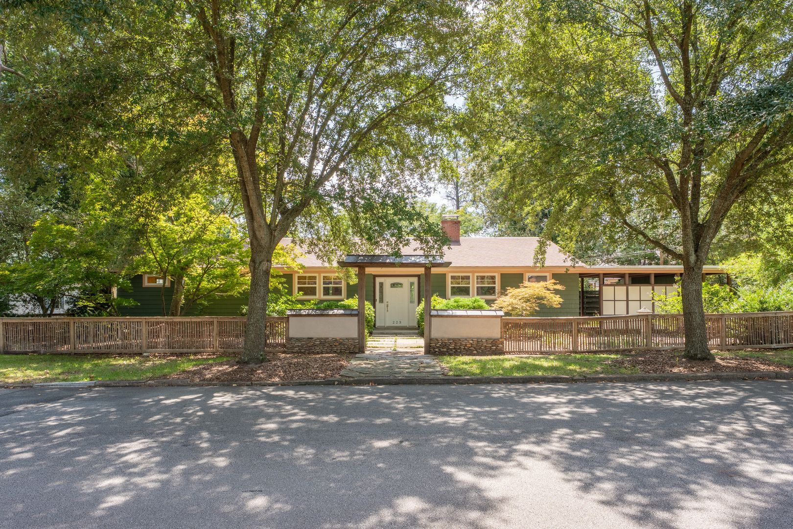 Aiken House: 223 Edgefield Ave NW