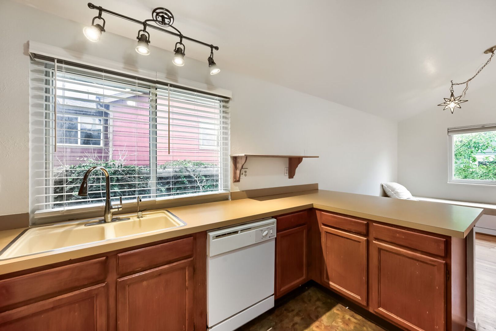 3838 Fredericks Court 5 of 21