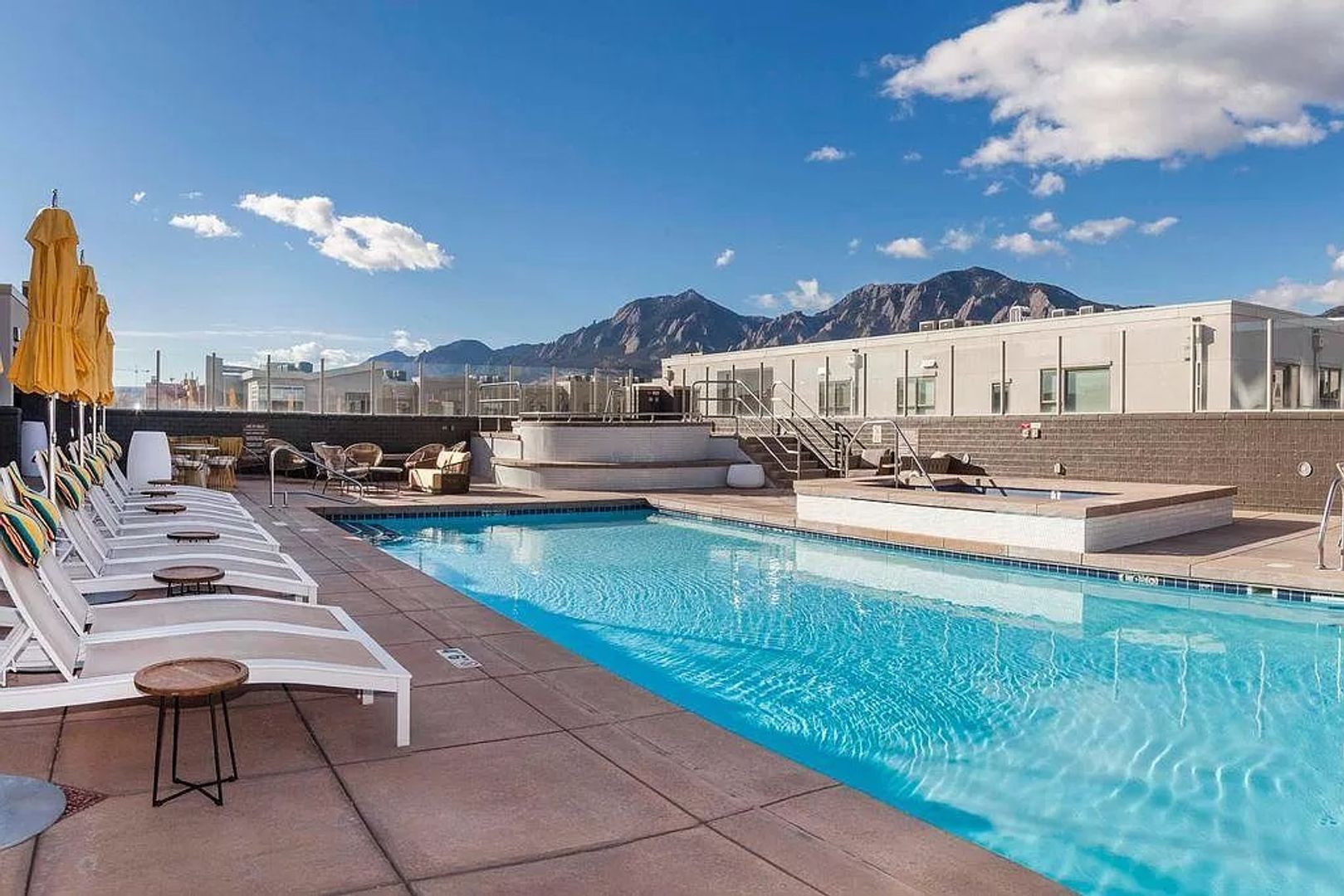 Boulder Condo: 3301 Arapahoe Avenue, Unit 331E