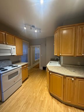 1 MONTH FREE! Gorgeously Classic 2 Bed/1 Bath in Whittier/City Park! AVAILABLE NOW! – photo 1