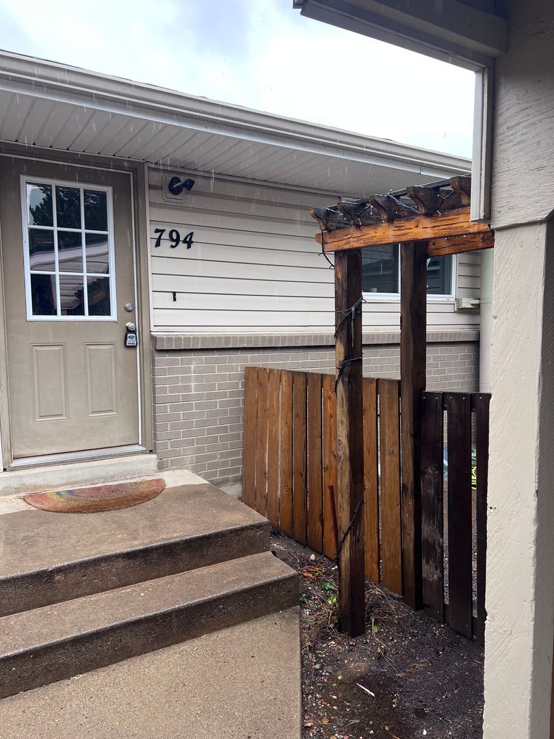 Lafayette Townhome: 794 W. Cleveland Circle