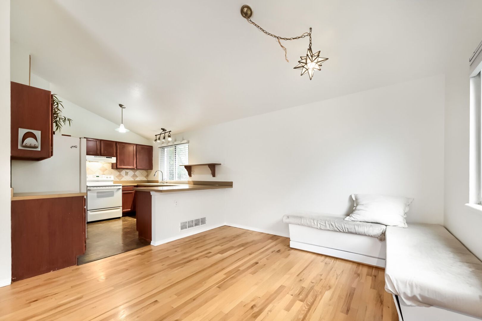 3838 Fredericks Court 3 of 21