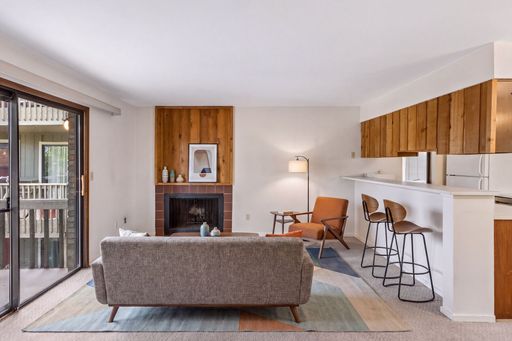 Charming 2B/2B Condo in Boulder - Available Now! – photo 1