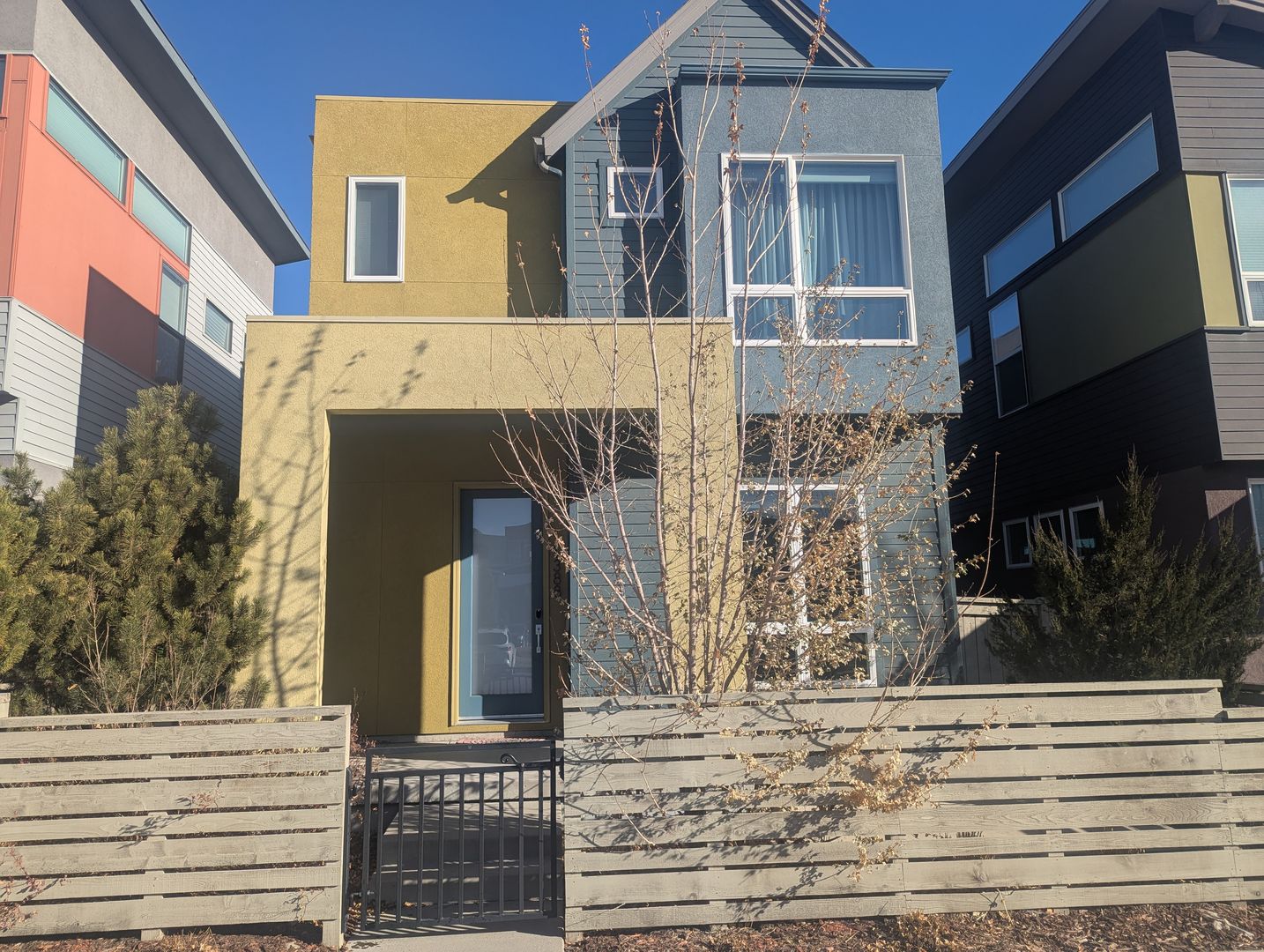 Louisville House: 1388 Snowberry Lane