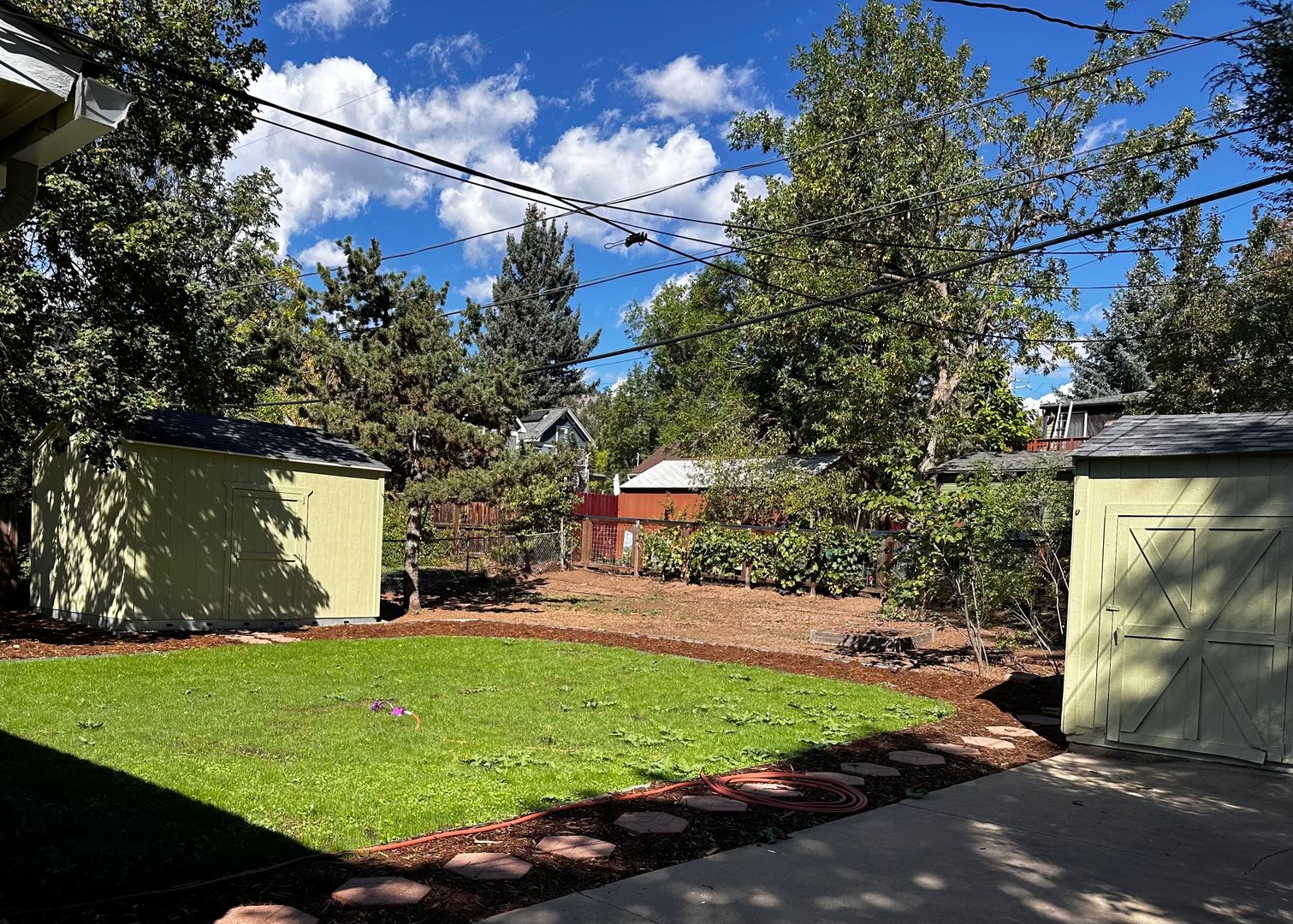 945 Grape Avenue - PLACEMENT 12 of 15