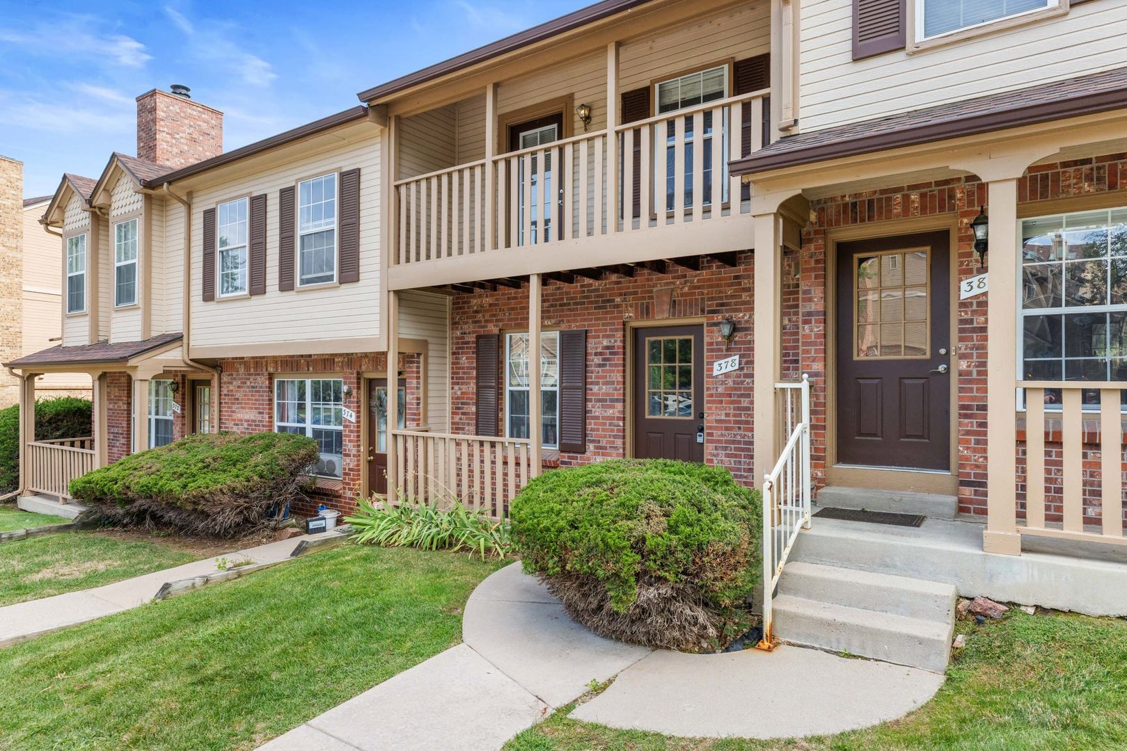 Louisville House: 378 Pheasant Run