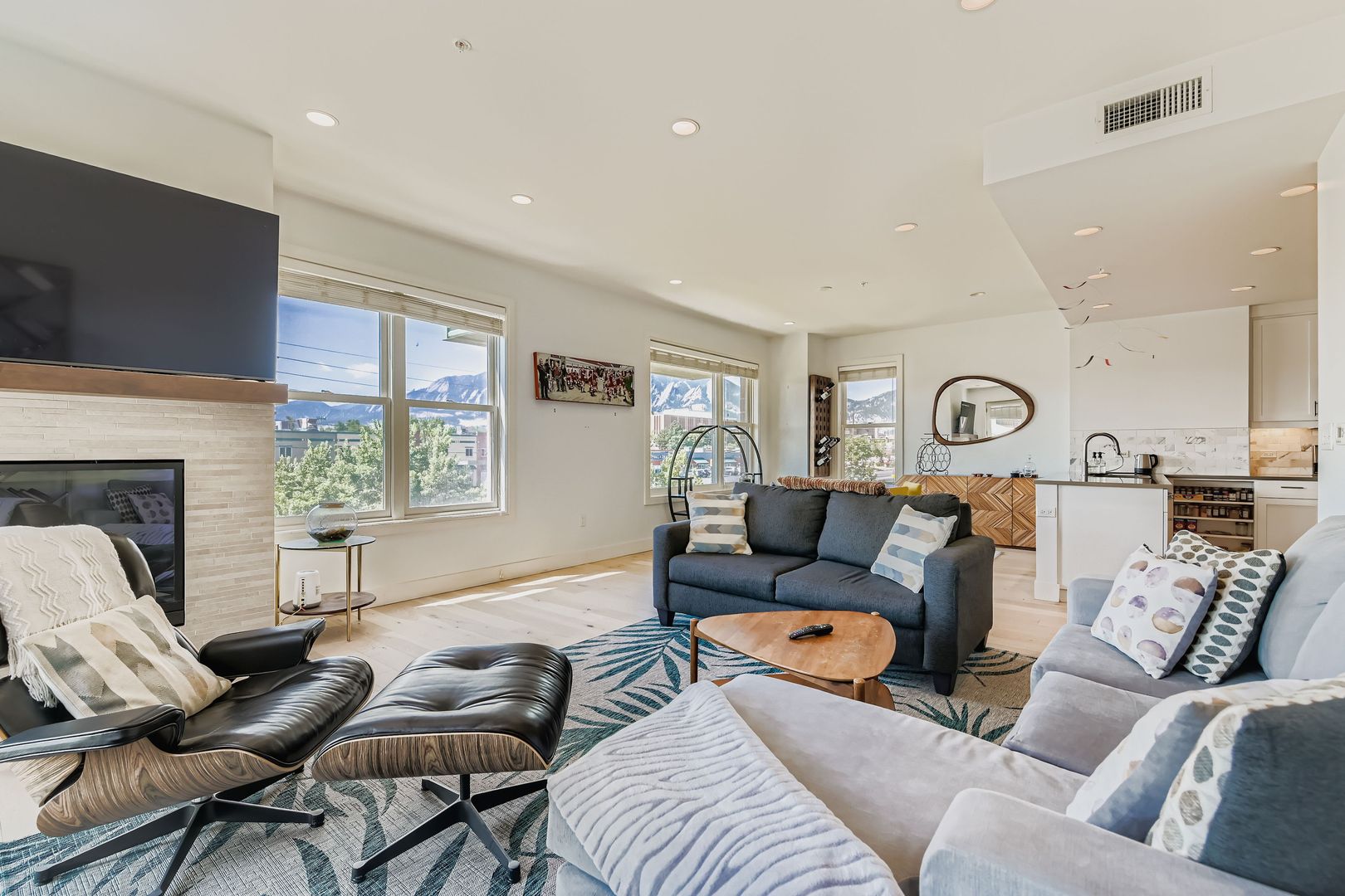 Boulder House: 3301 Arapahoe Ave #221