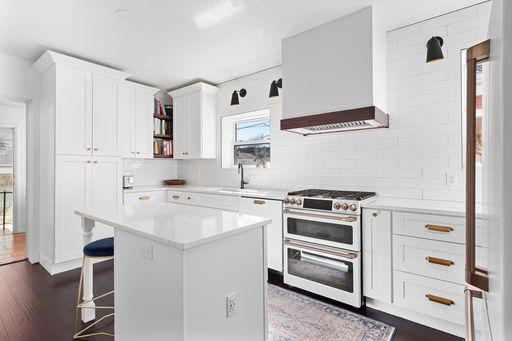 Sunny Two-Story Wash Park Bungalow – photo 1
