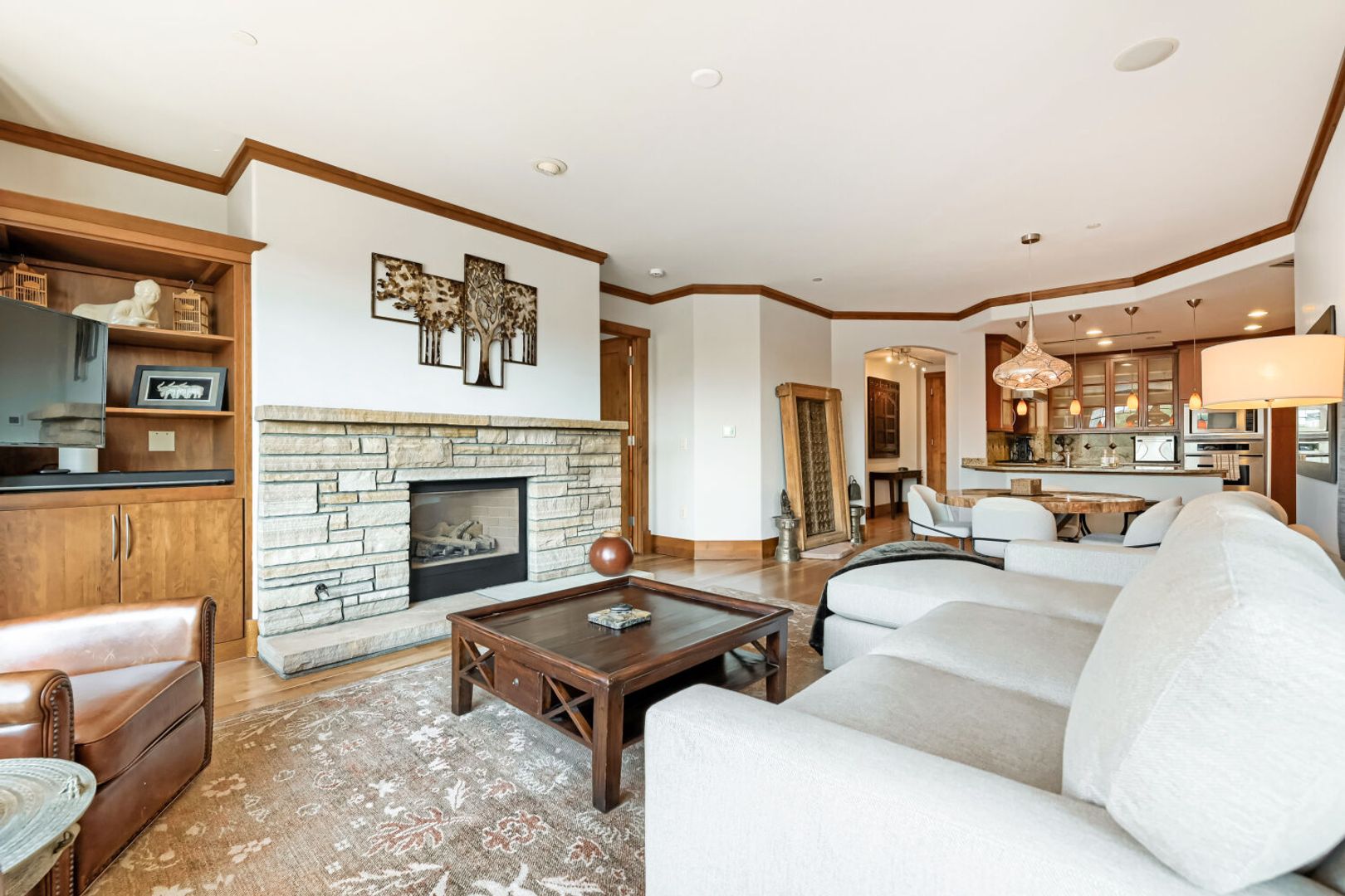 Boulder House: 1301 Canyon Blvd. #208