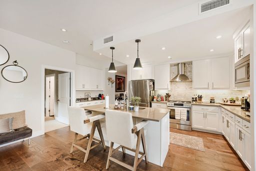 Modern Peloton Retreat | 2BR + Premium Amenities – photo 1