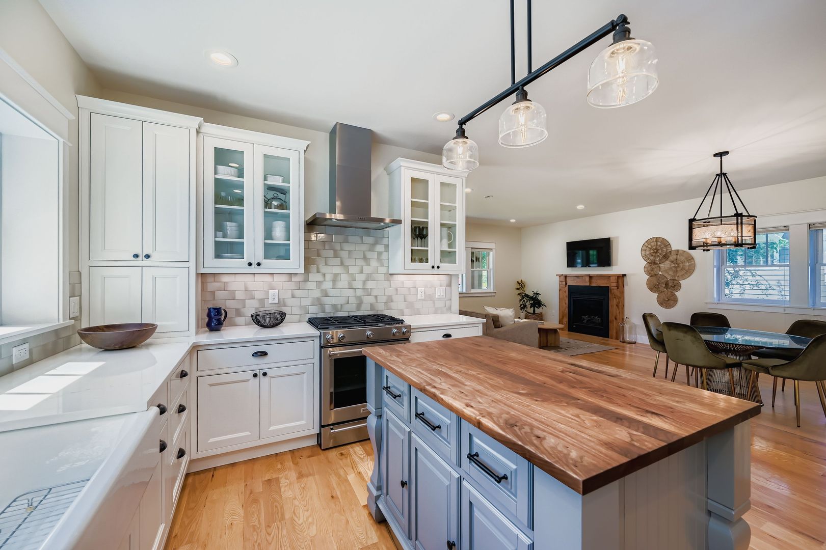 Longmont House: 614 Gay St.