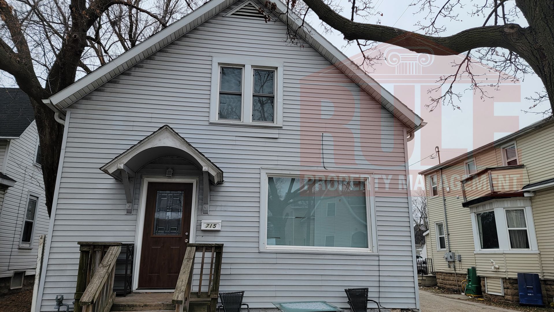 Green Bay House: 715 Chicago Street