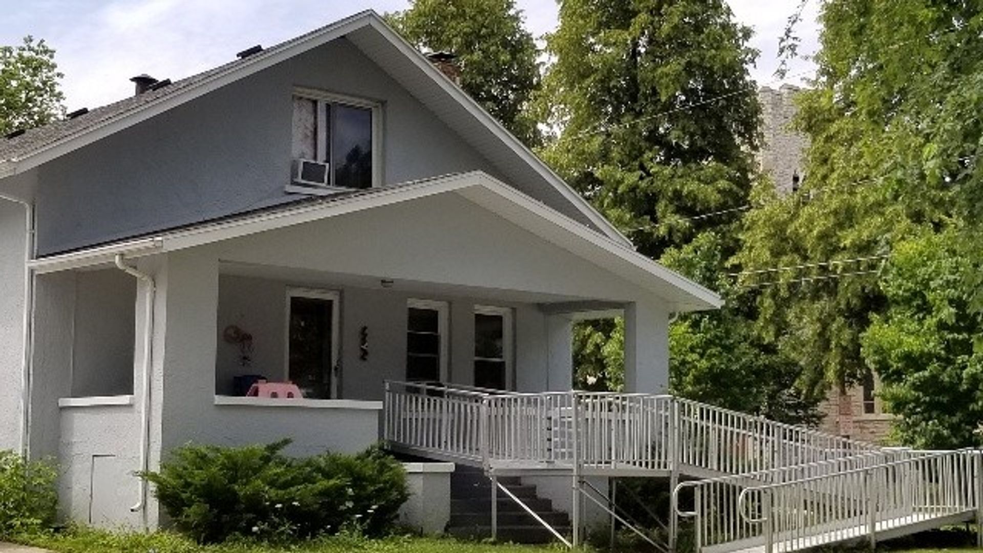 Green Bay House: 1102 Chicago Street