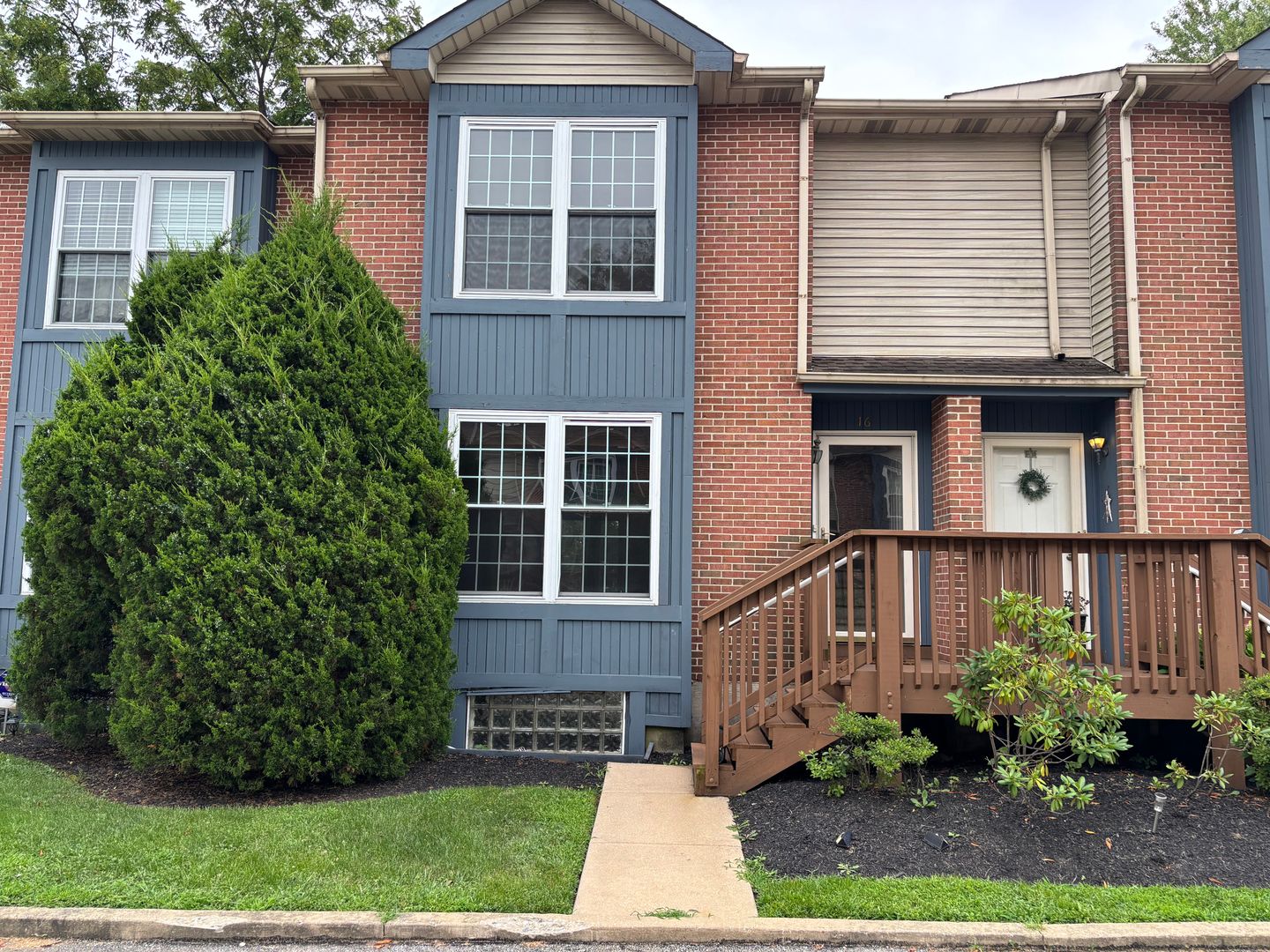 Philadelphia House: 7925 Ridge Ave Unit #16