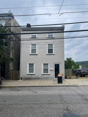 4 Bedroom House – 4824 Umbria Street, Philadelphia, PA 19127