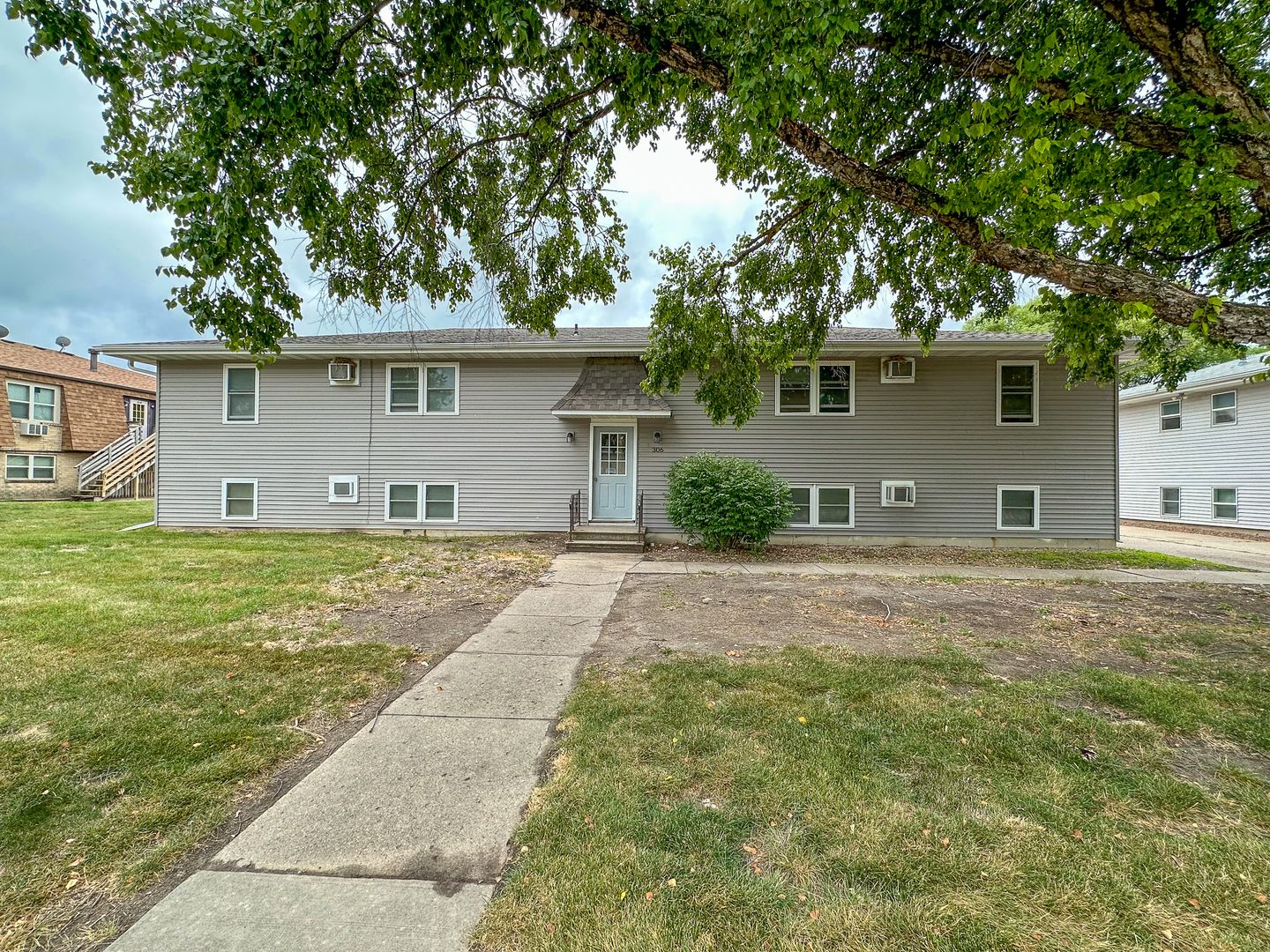 Ankeny Apartment: 306 NW State Street