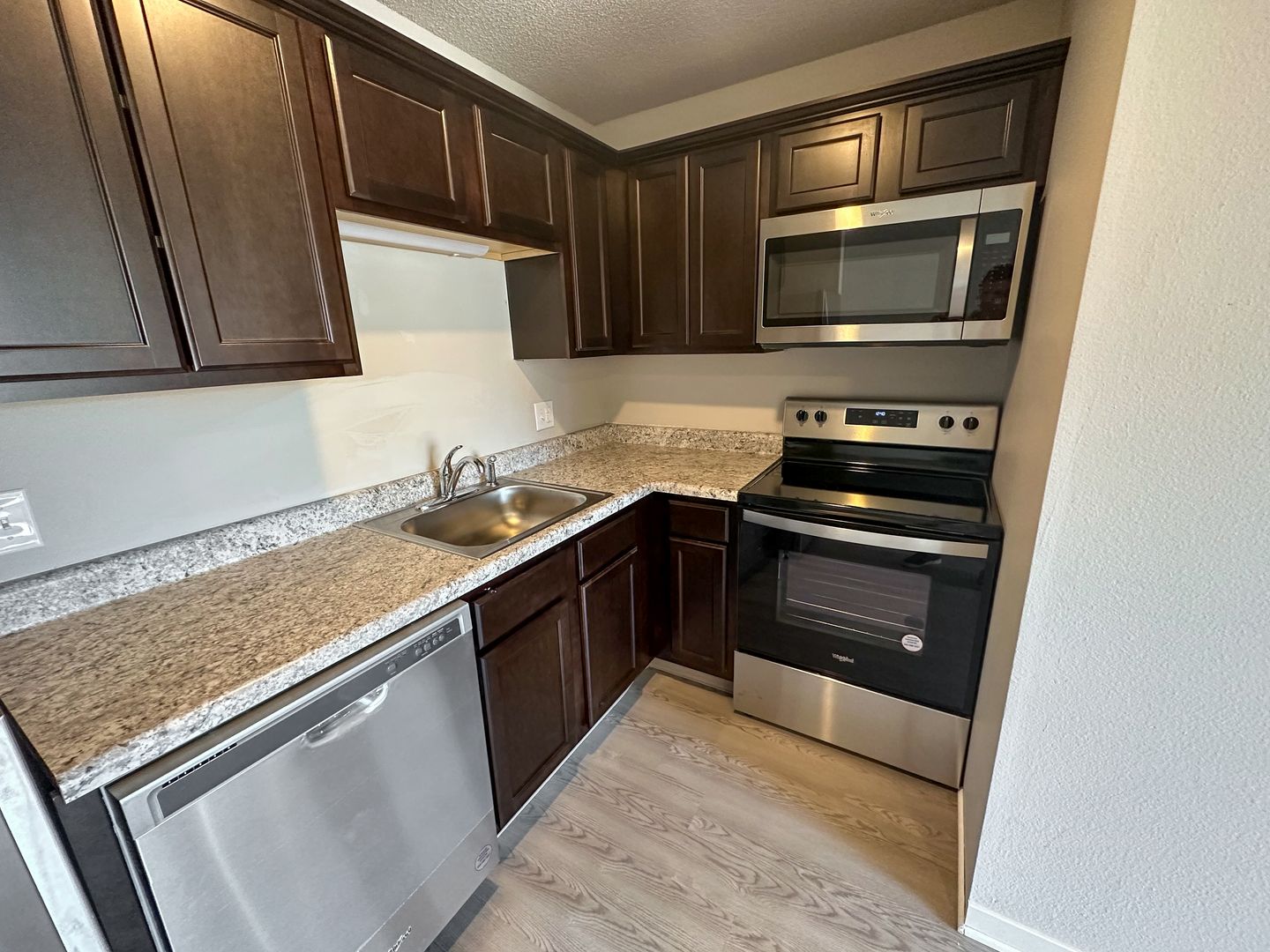 Ames Apartment: 312 Hillcrest Ave