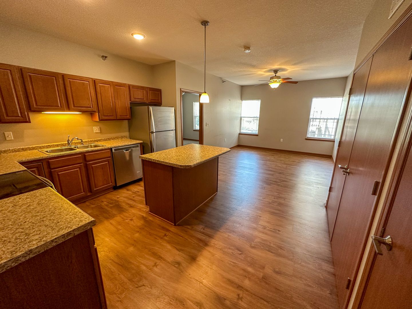 Ames Apartment: 135 Campus