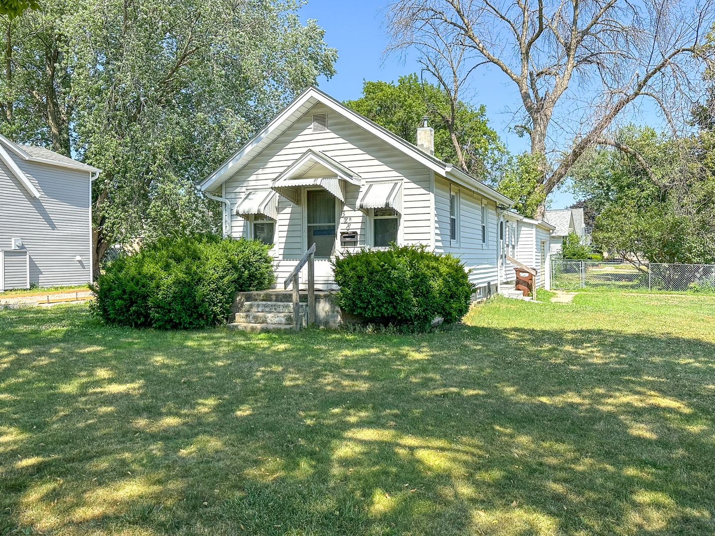 Ames House: 328 Washington Ave