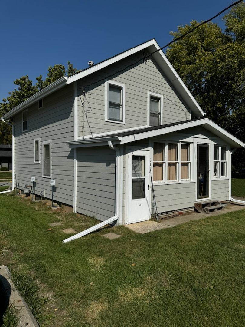 Ames House: 3326 Story St