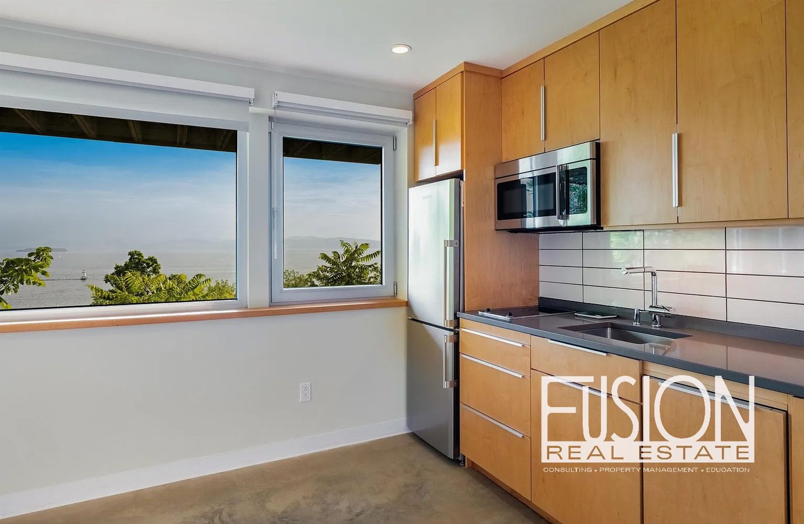 Burlington Apartment: 11 Lakeview Terrace