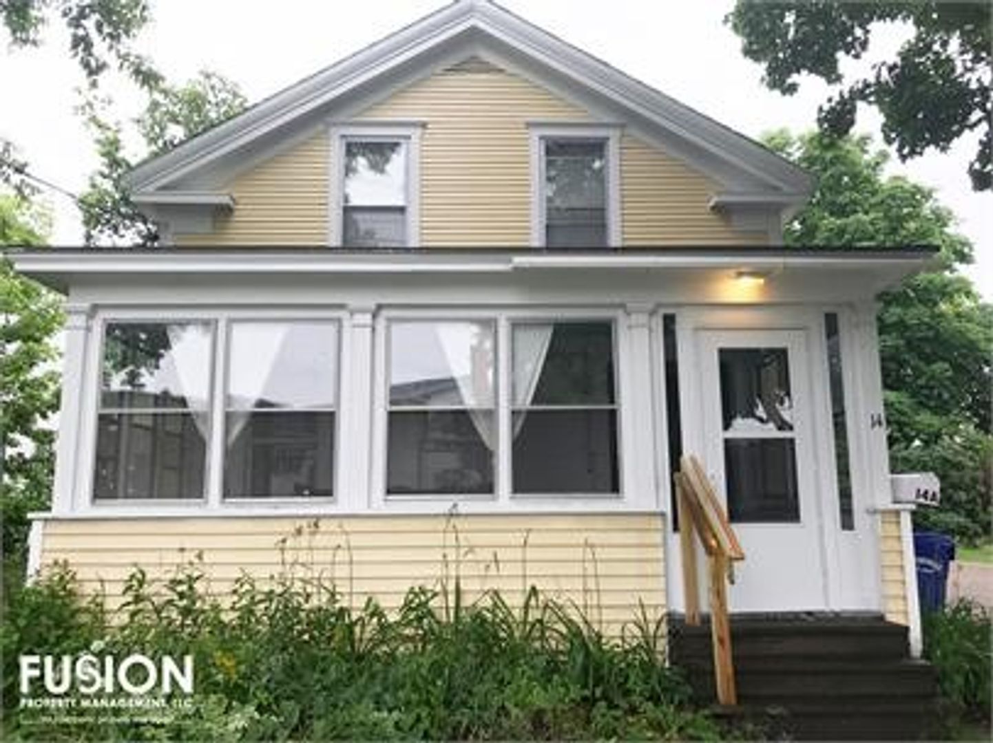 Essex Junction Apartment: 14 Railroad St