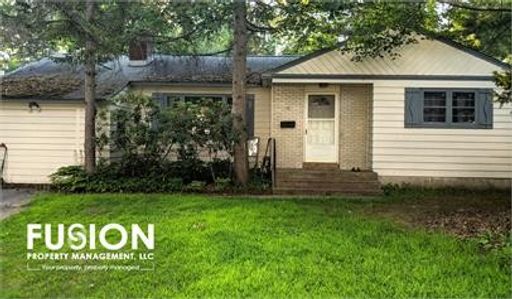 Unique 1970s Ranch Near Saint Michael’s College & Downtown Winooski