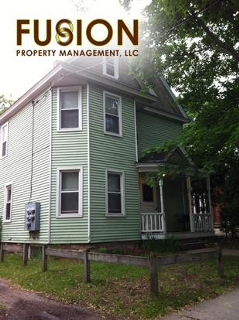 Burlington Apartment: 106 Loomis Street