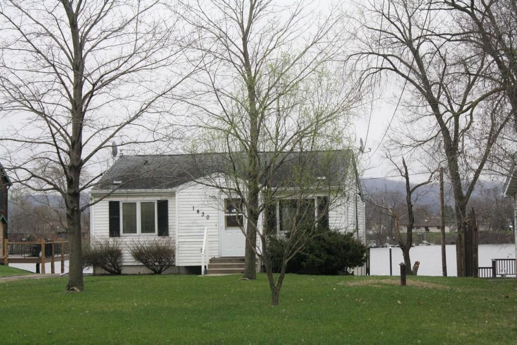 LA CROSSE House: 1430 Bainbridge Street